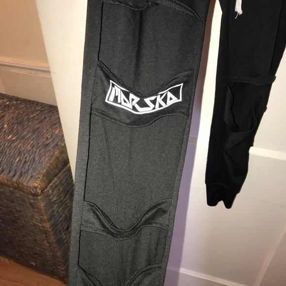 Crop hoodie and distressed joggers - Picture 2 of 6